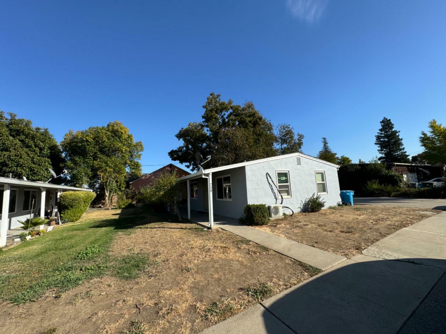 Property Photo:  739 Sloss Avenue  CA 95991 