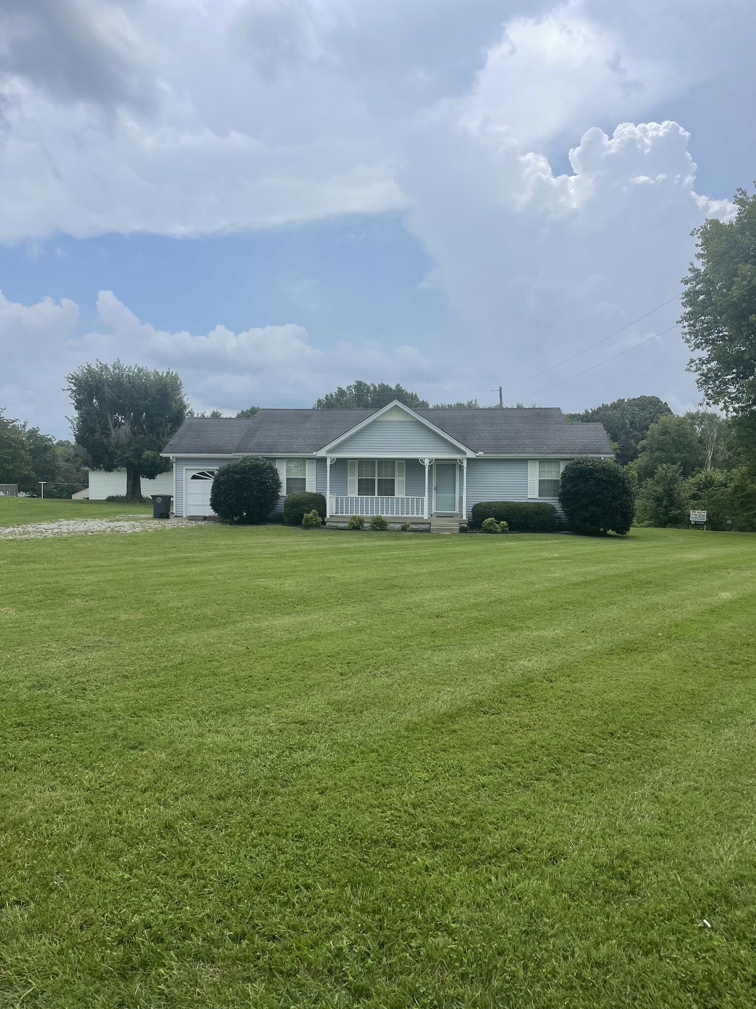 Property Photo:  310 Galen Rd  TN 37083 