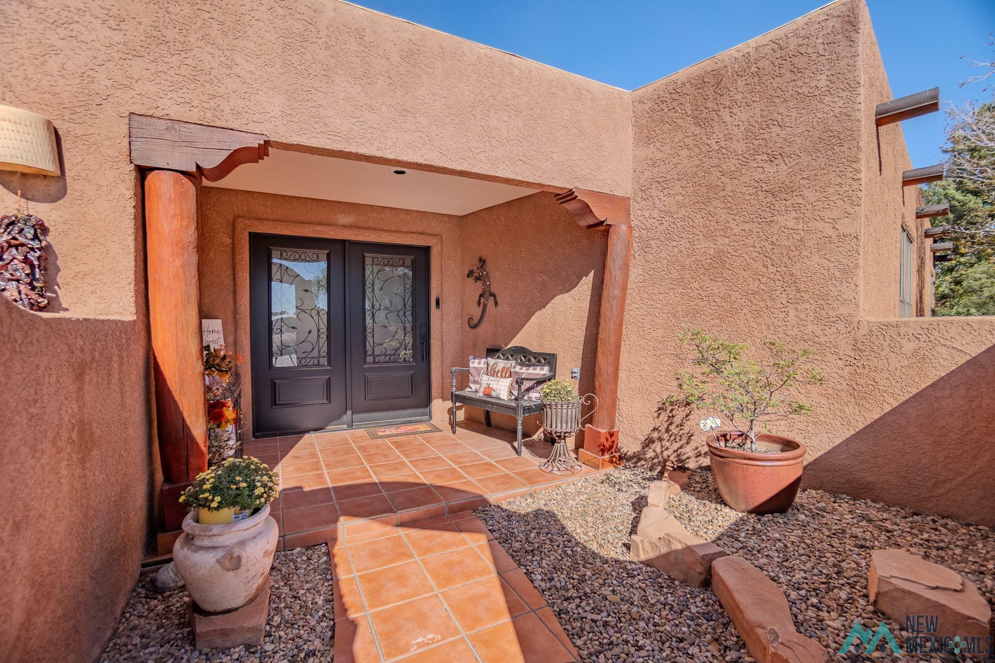 Property Photo:  5 Pueblo Point  NM 88101 