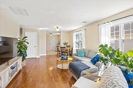 Property Photo:  468 Sea St 468  MA 02169 