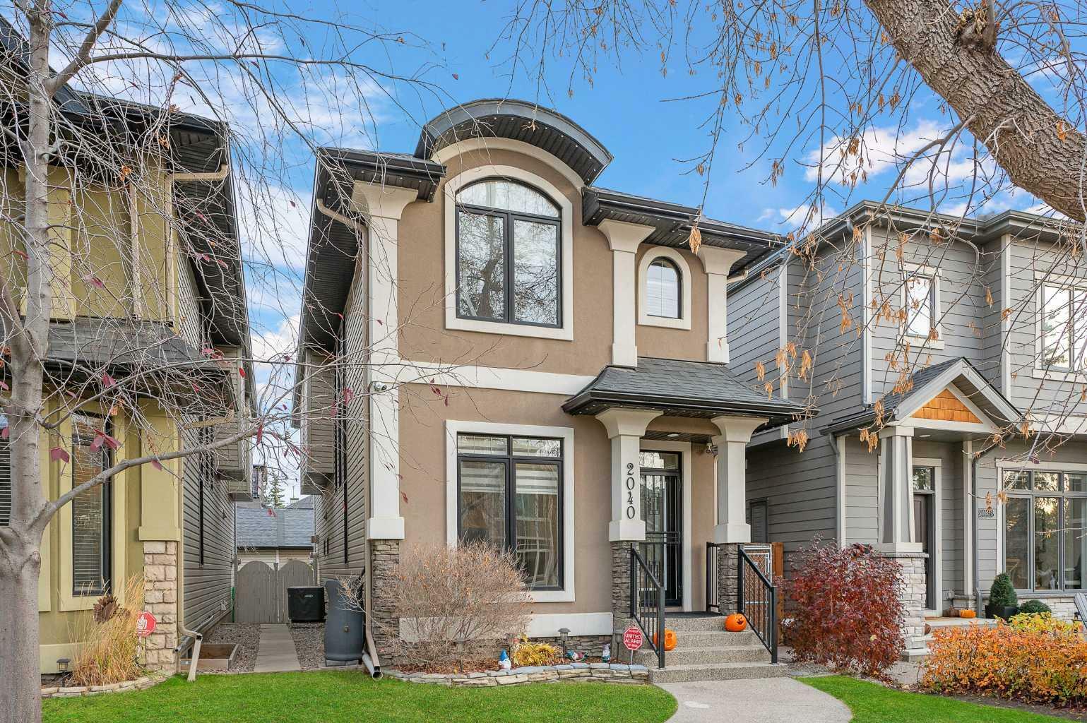 2040 48 Avenue SW  Calgary AB T2T 2T5 photo