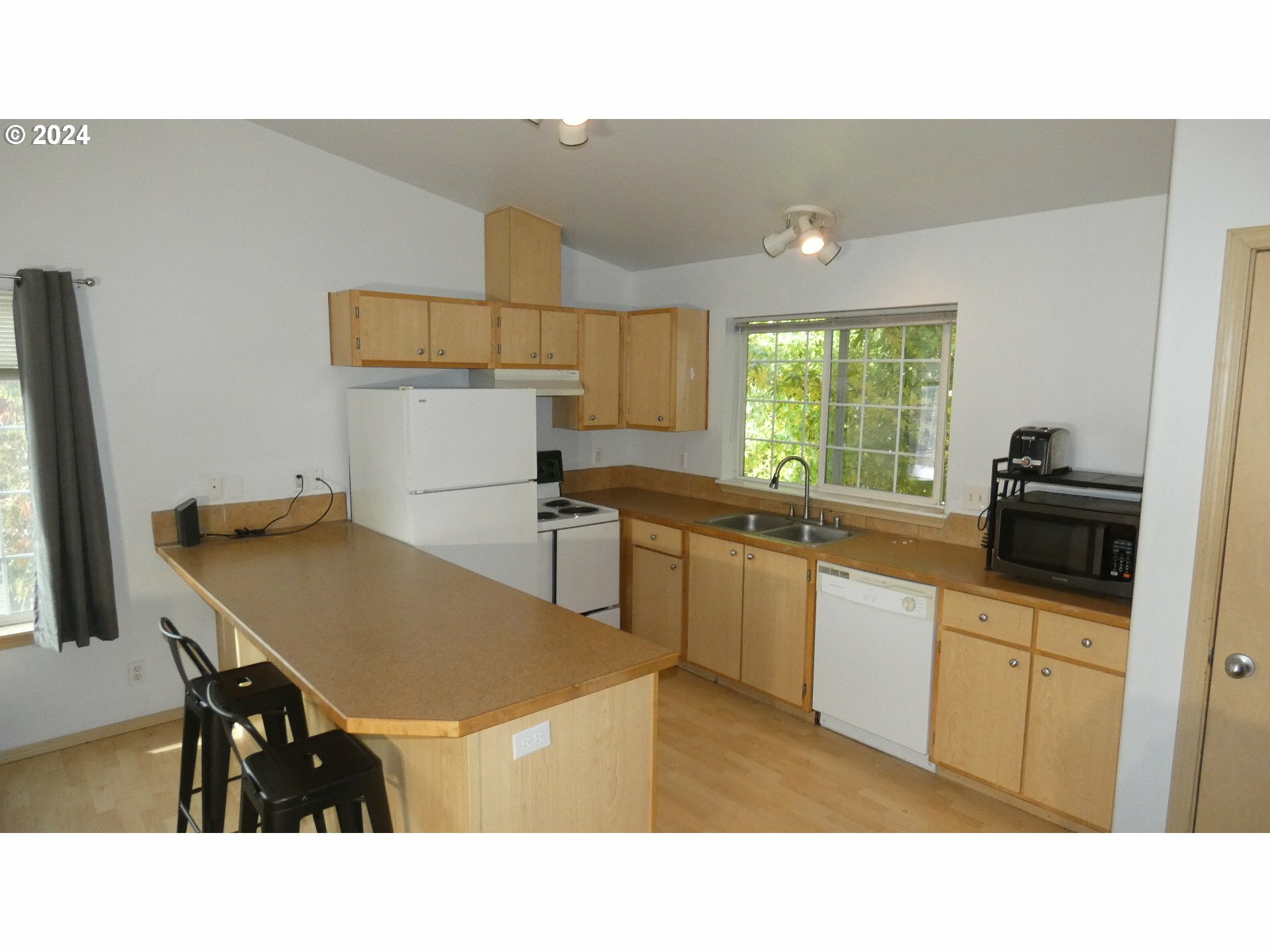 Property Photo:  5313 NE 66th Ave H-67  WA 98661 