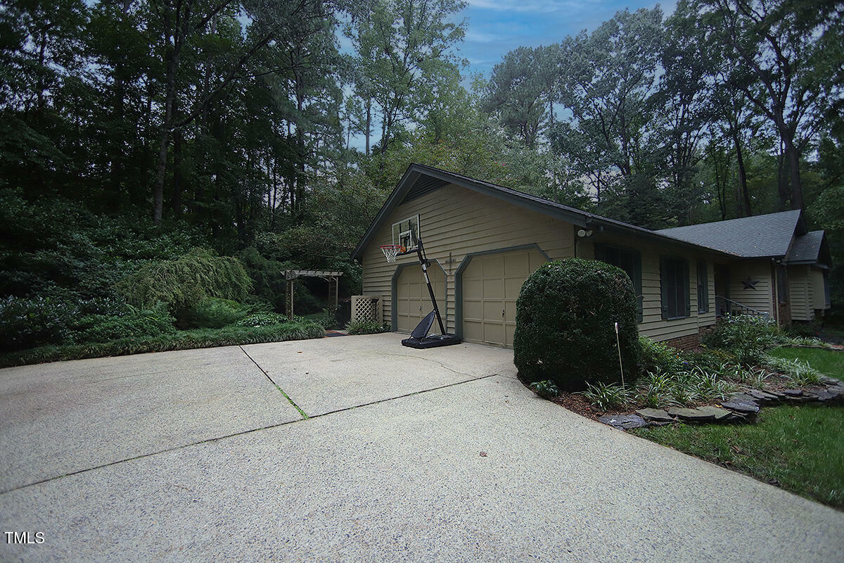 Property Photo:  8821 Lomas Court  NC 27615 