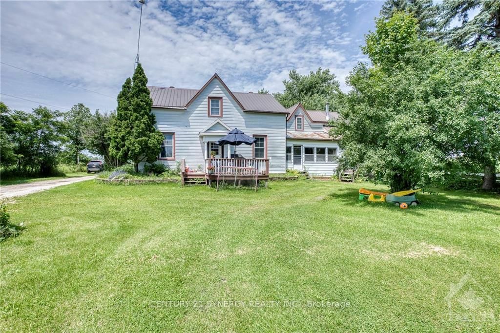 Property Photo:  3374 Drummond Concession 2 Rd  ON K7H 3C5 