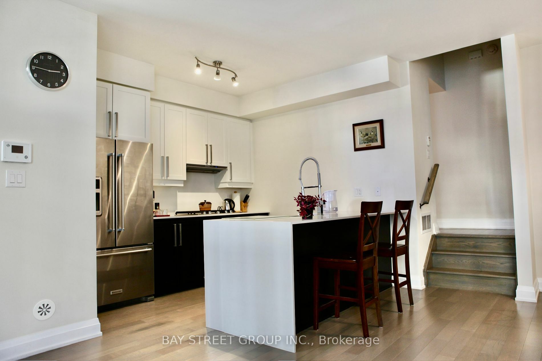 Property Photo:  4050 Parkside Village Dr Th#2  ON L5B 0K2 