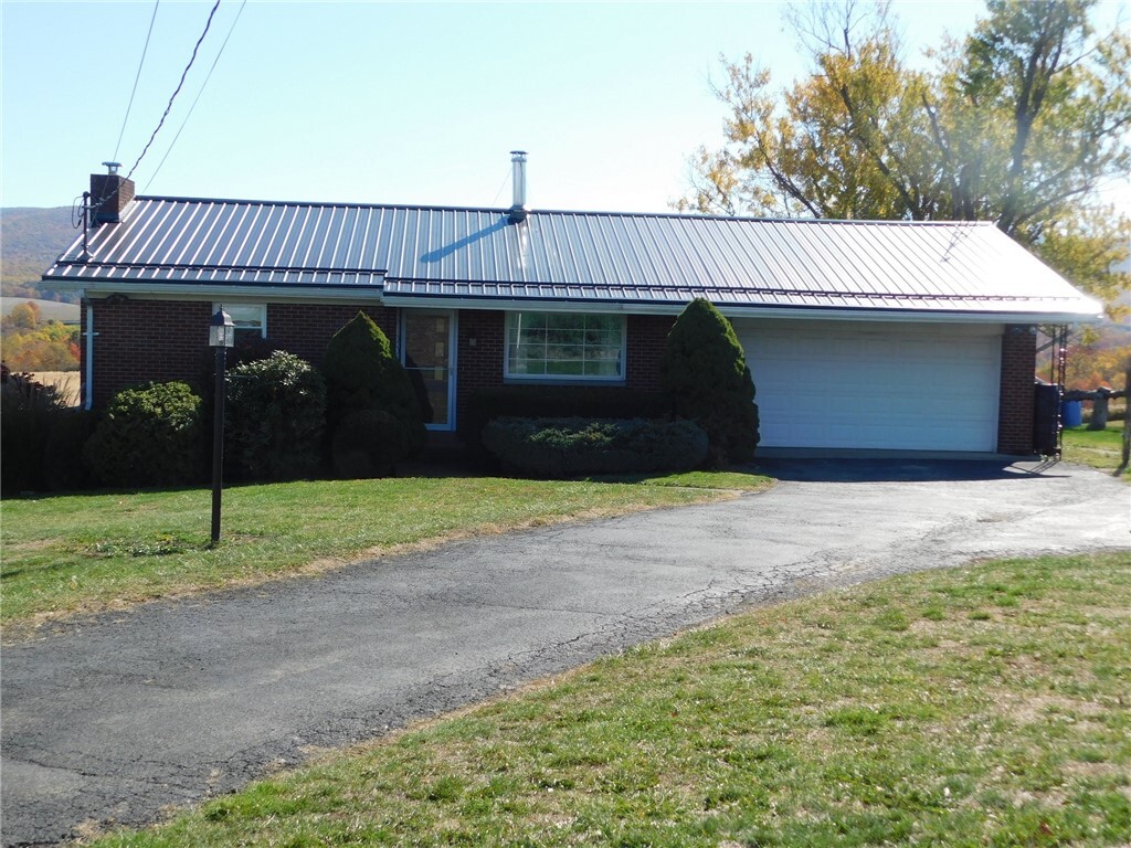 Property Photo: 2319 Morgantown Road PA 15401
