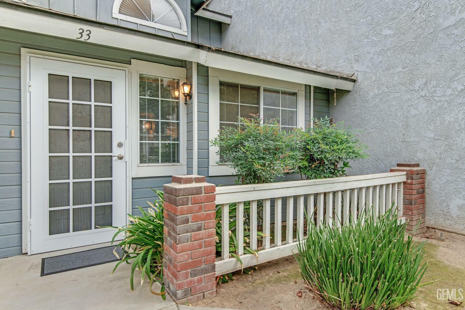 Property Photo:  2600 Brookside Drive 33  CA 93311 