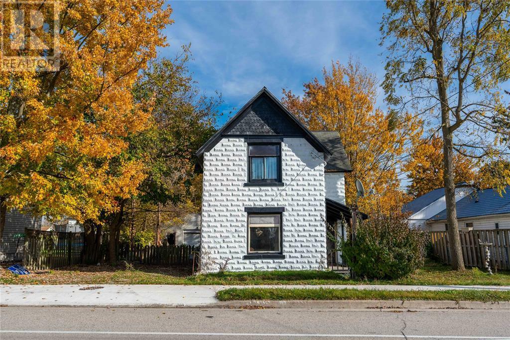 Property Photo:  3504 St. Clair Parkway  ON N0P 2H0 