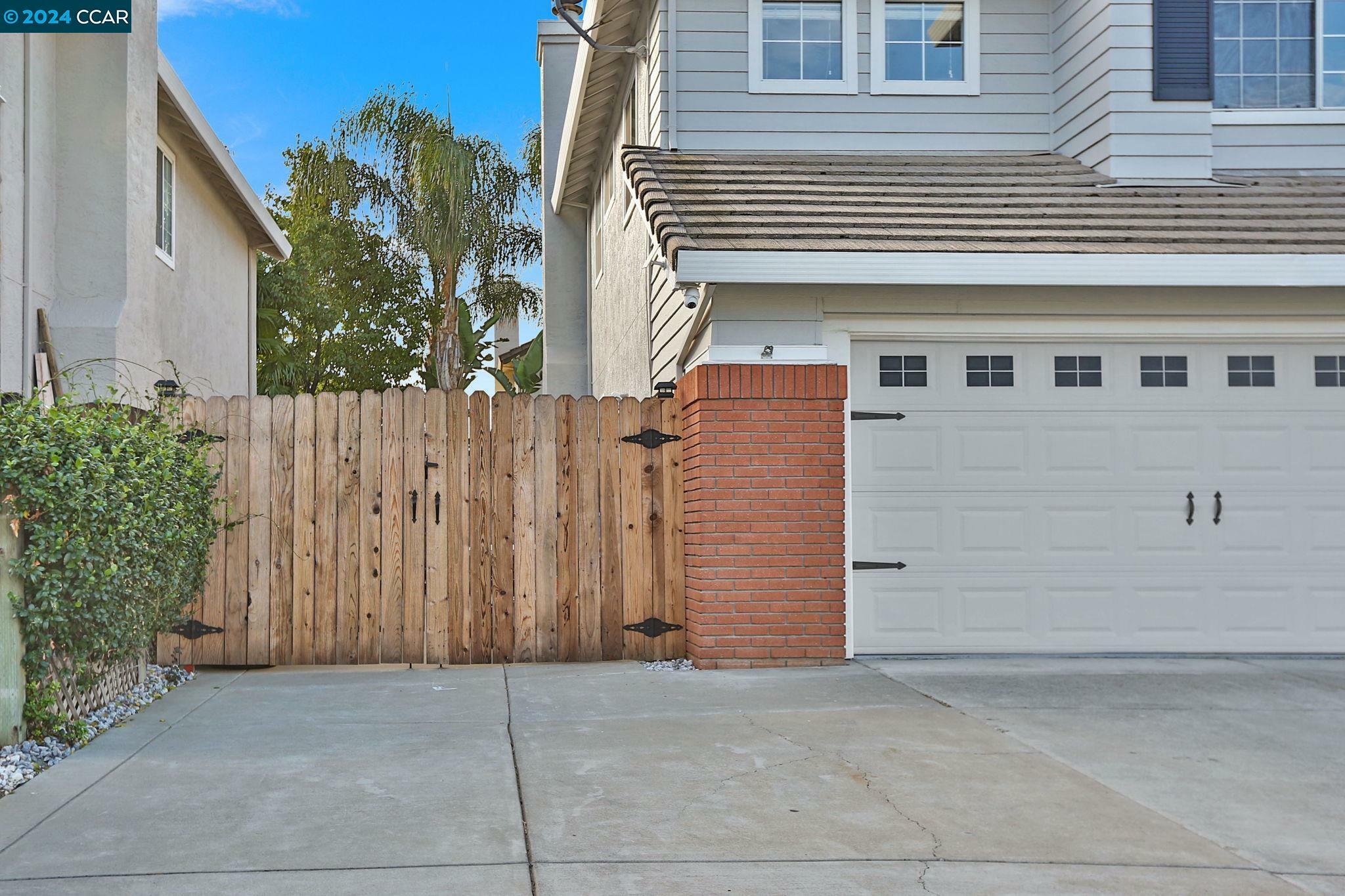 Property Photo:  1004 New Holland Ct  CA 94513 