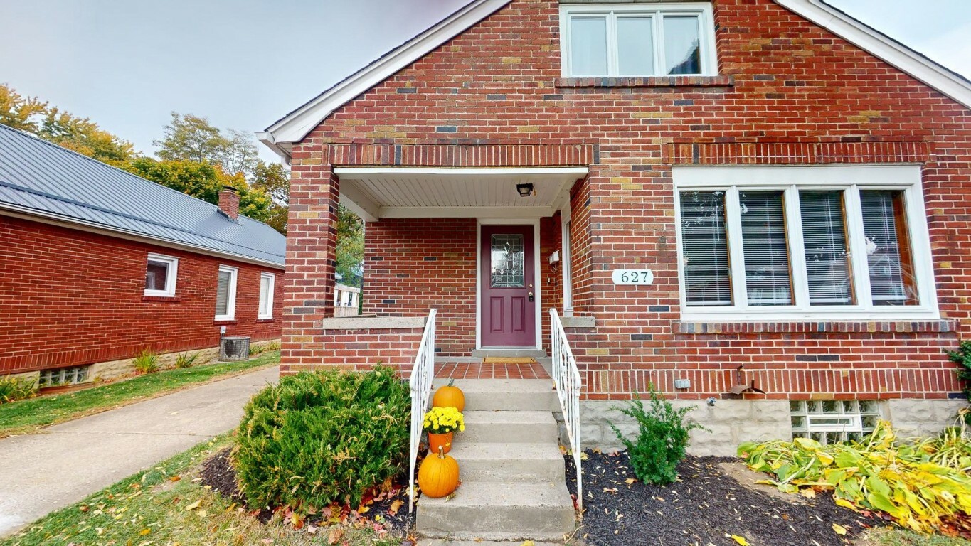 Property Photo:  627 Ohio Street  PA 16505 