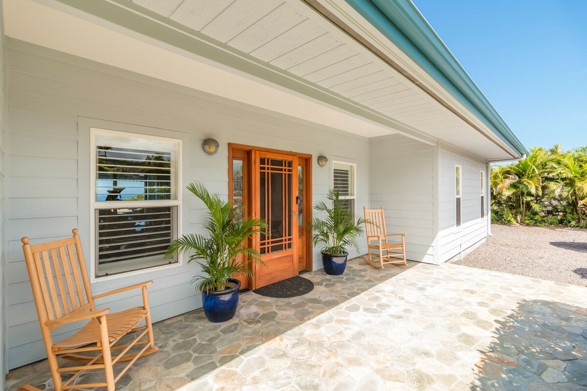 Property Photo:  76-135 Kamehamalu St  HI 96740 