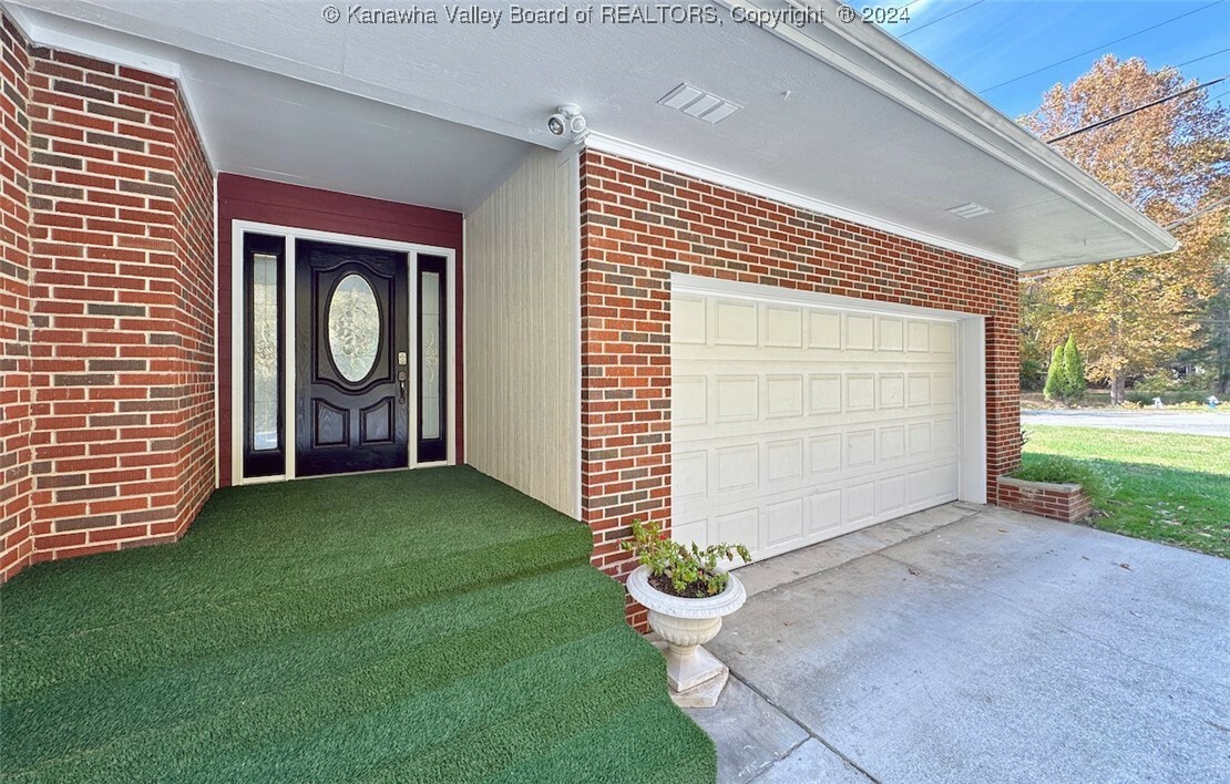 Property Photo: 1526 Trace Fork Road WV 25309
