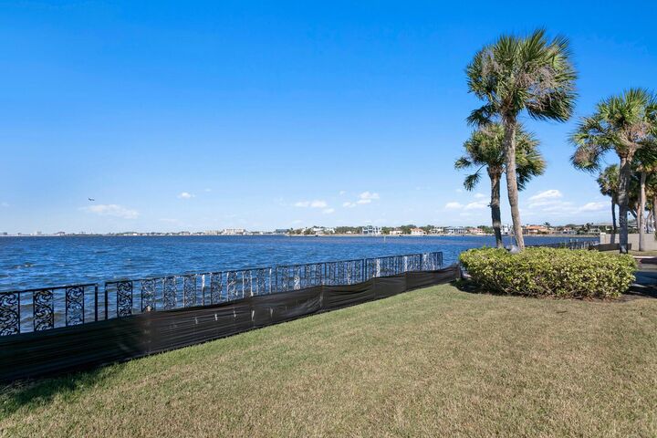 Property Photo: 5033 W San Miguel Street FL 33629
