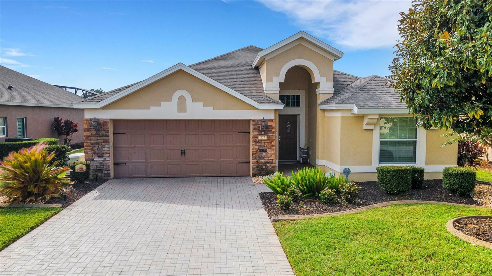 Property Photo: 507 Cortez Drive FL 33837