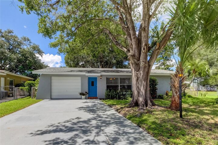 Property Photo:  602 Lemonwood Drive  FL 34677 
