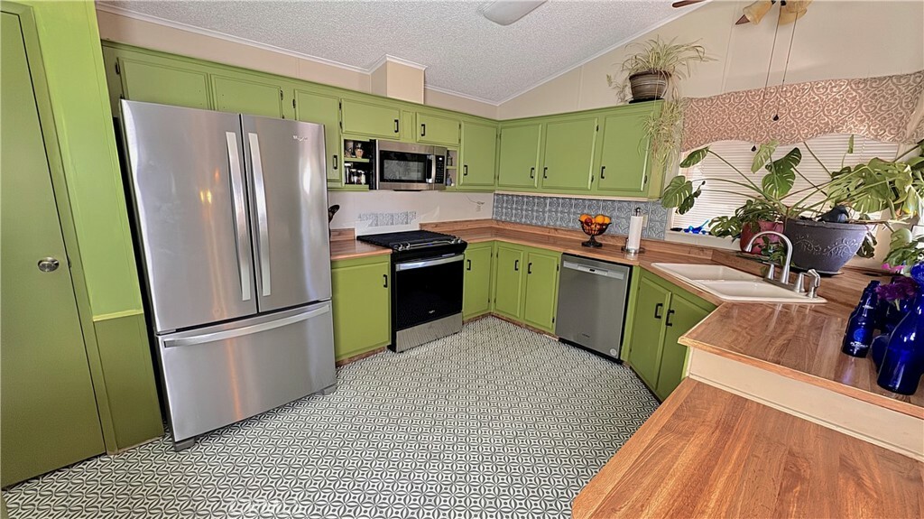 Property Photo:  2230 Lake Park Drive 207  CA 92583 