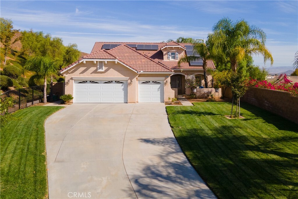 Property Photo:  29048 Golden Pebble Court  CA 92584 