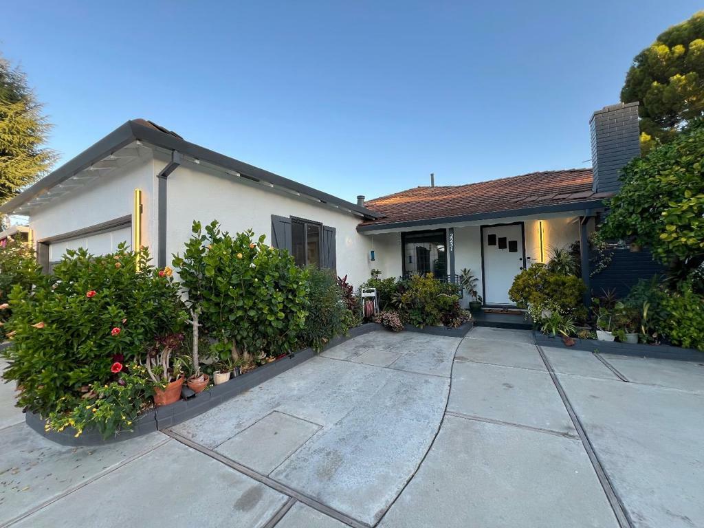 Property Photo:  2231 Peachtree Lane  CA 95128 