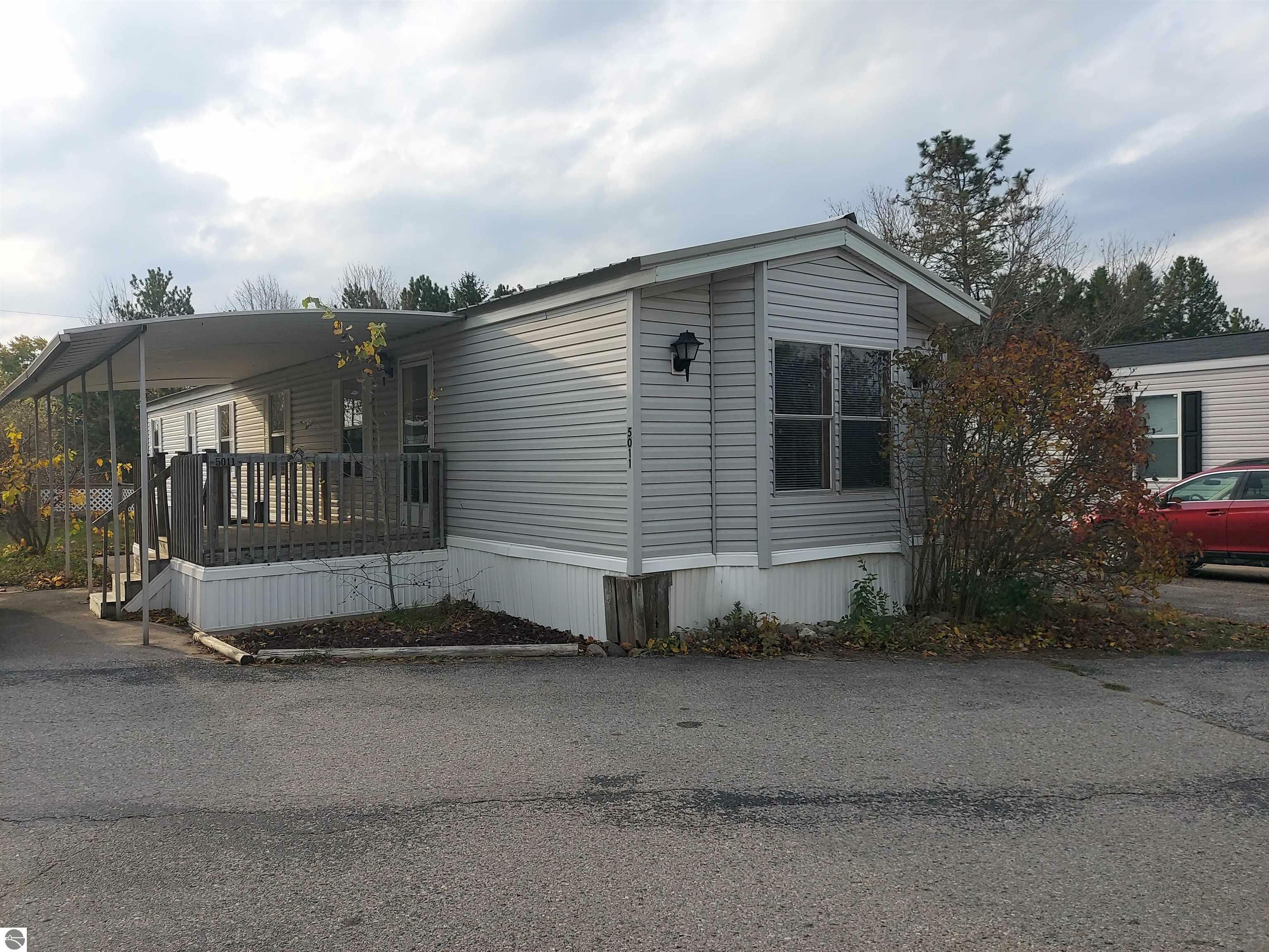 5011 S Silver Lake View  Traverse City MI 49686 photo