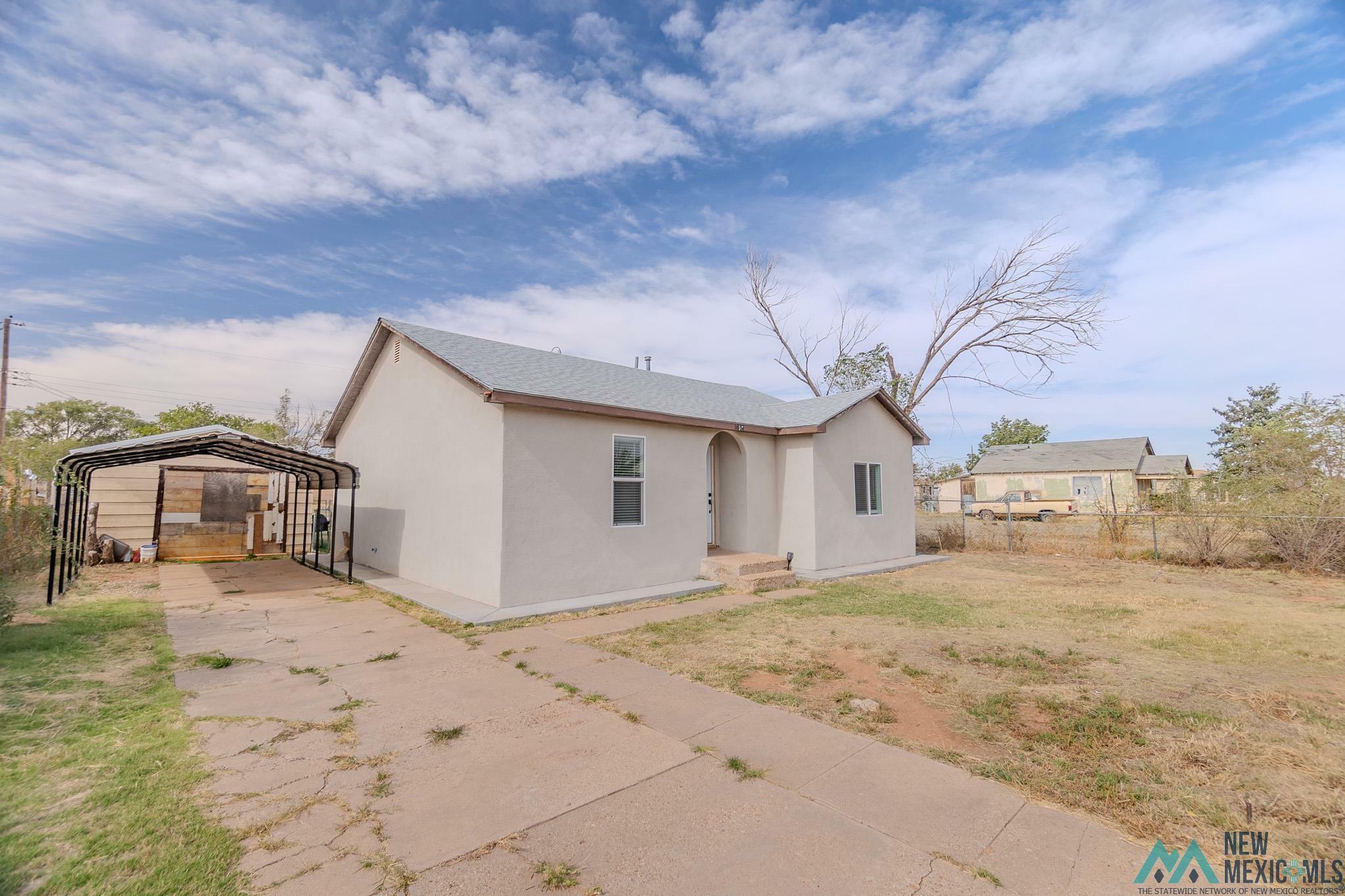 Property Photo:  1004 Chama Street  NM 88101 