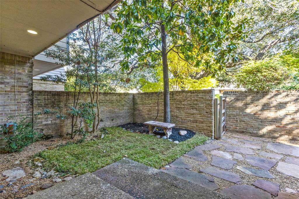 Property Photo:  10411 Shadow Bend Drive  TX 75230 