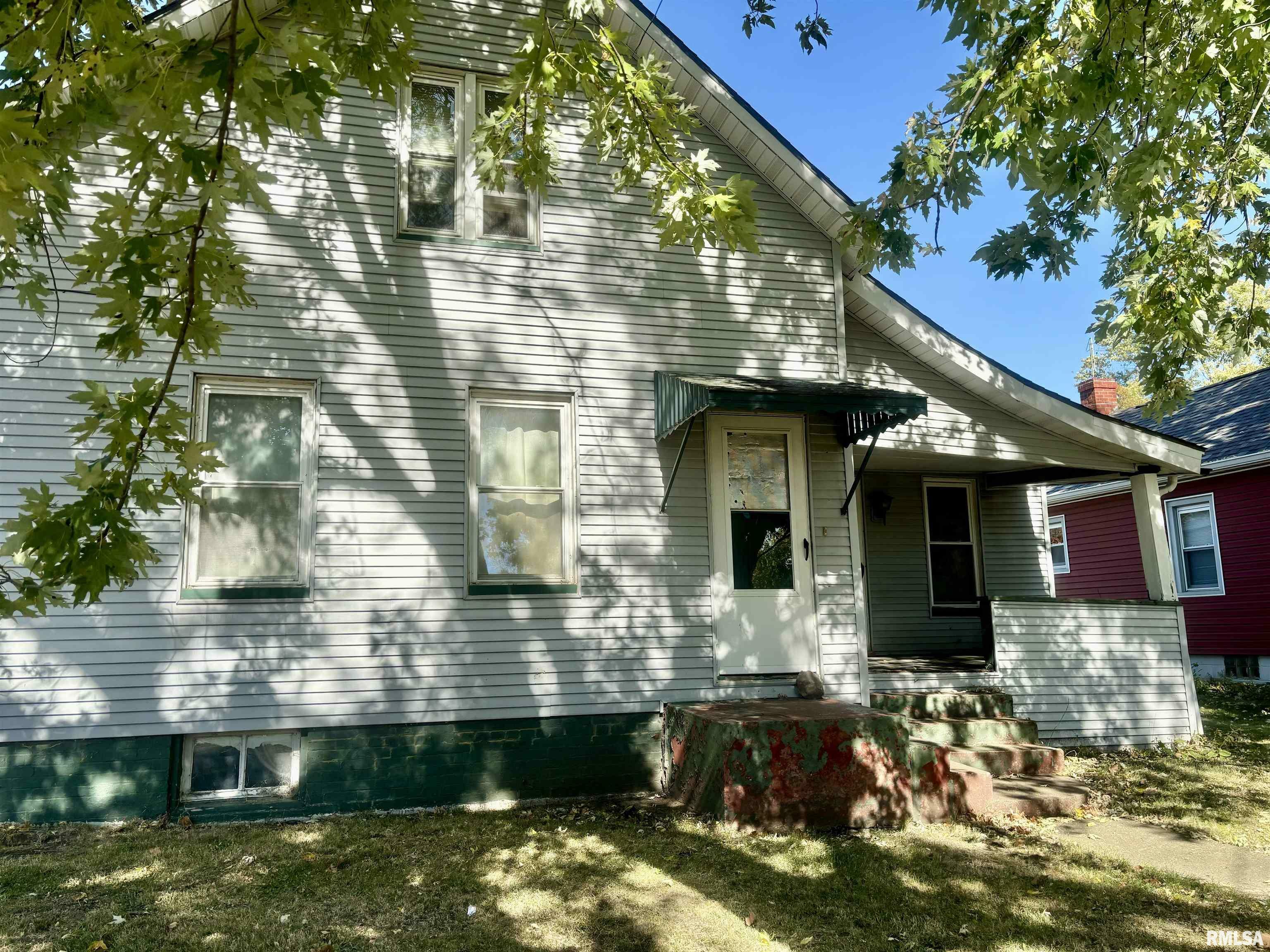 Property Photo:  167 W Olive Street  IL 61520 