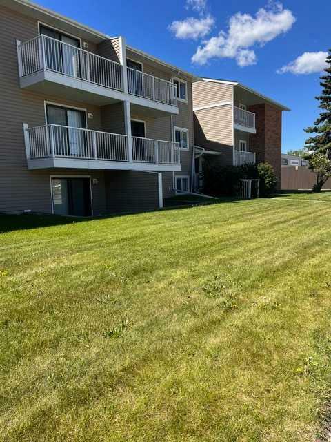 49 Bennett Street 206  Red Deer AB T4R 1V4 photo