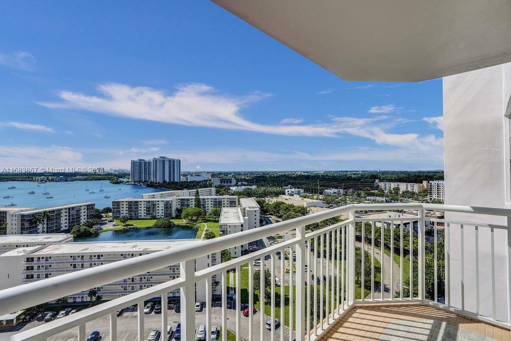 Property Photo:  18011 Biscayne Blvd 1705  FL 33160 