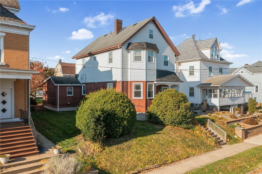 Property Photo:  618 Alexander Street  PA 15601 