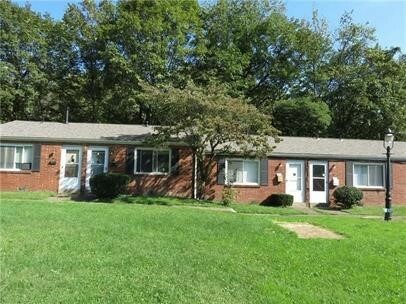 Property Photo:  1 Pennridge Ct 7  PA 15235 