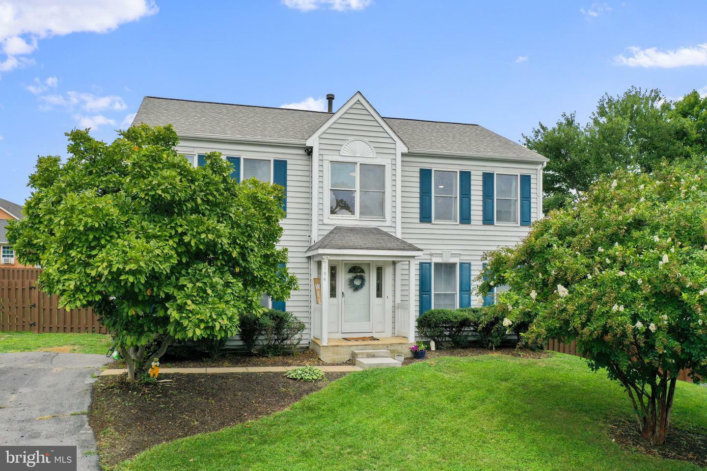 Property Photo:  104 Clarendon Court  VA 22602 