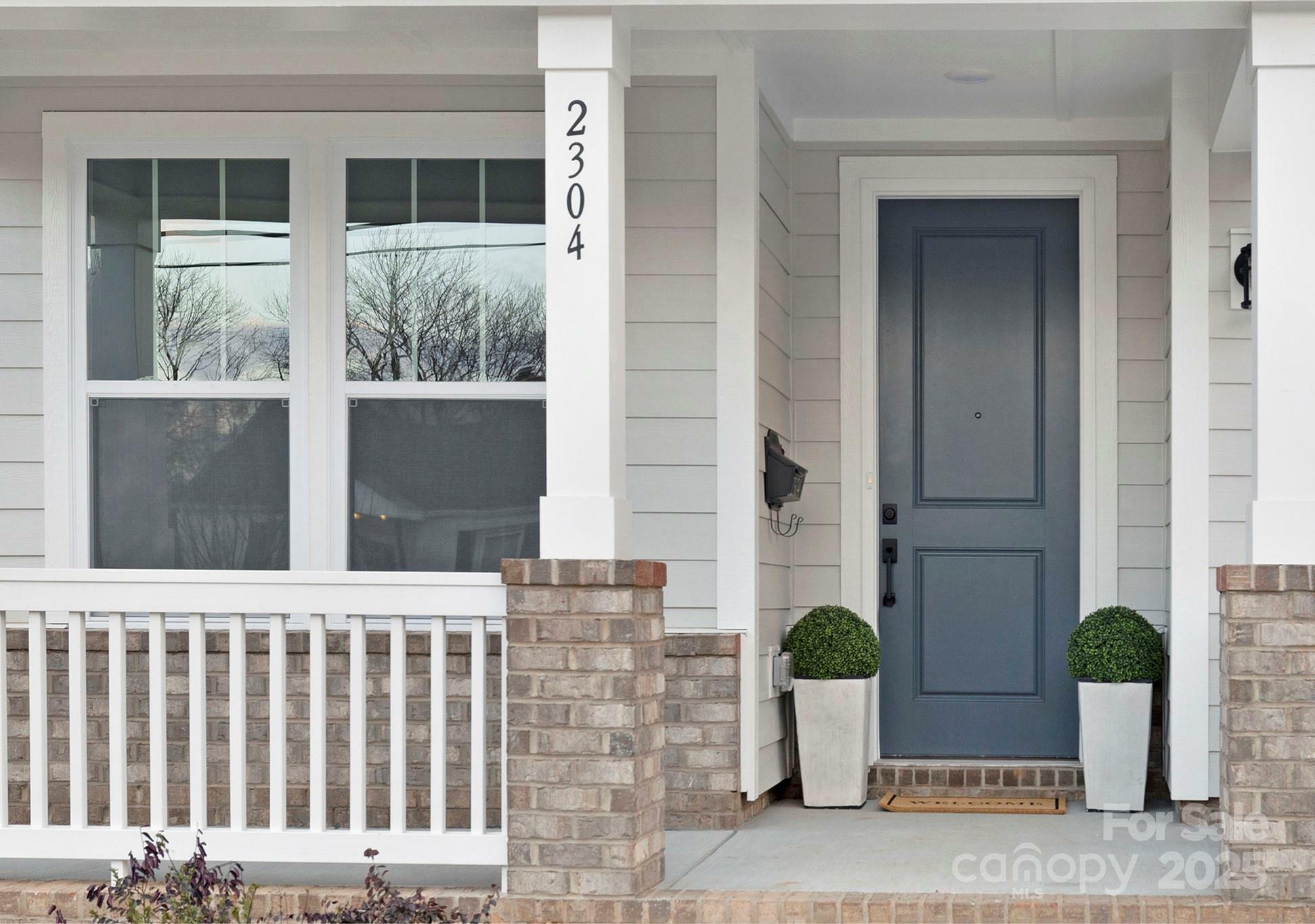 Property Photo: 2304 Catalina Avenue NC 28206