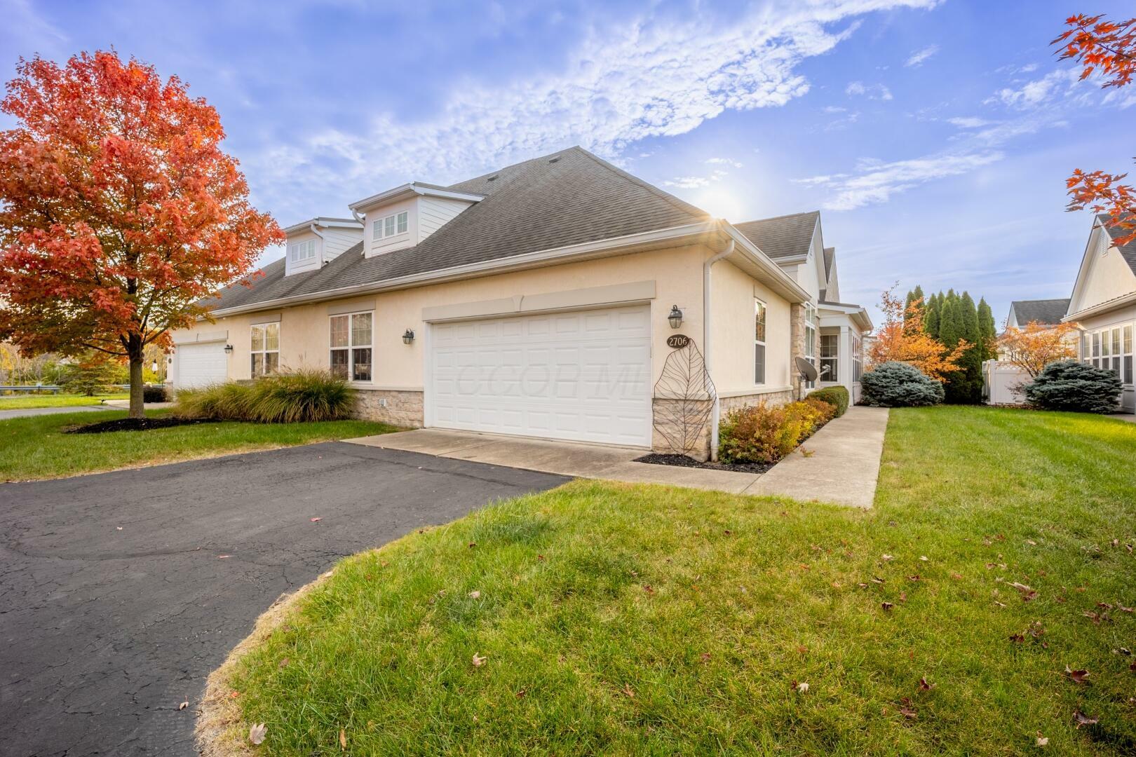 Property Photo:  2706 Scioto Station Drive  OH 43204 