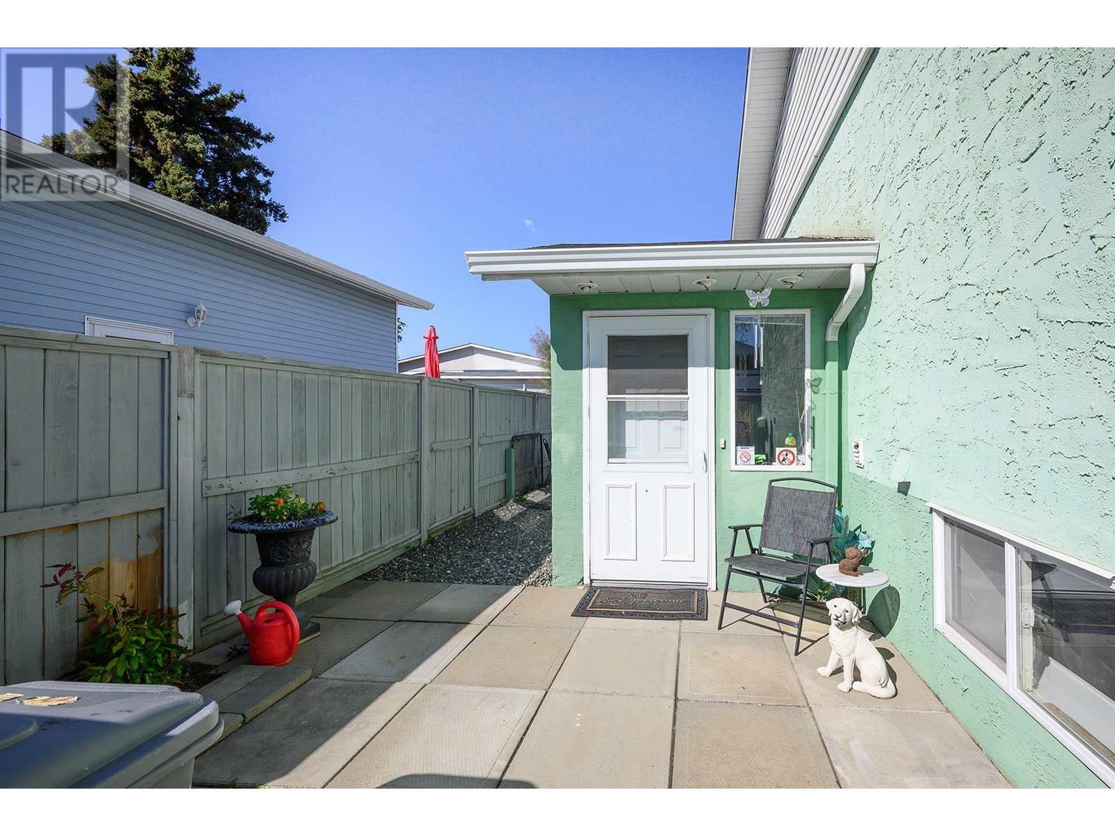 Property Photo:  1088 Windbreak Street  BC V2B 5P9 