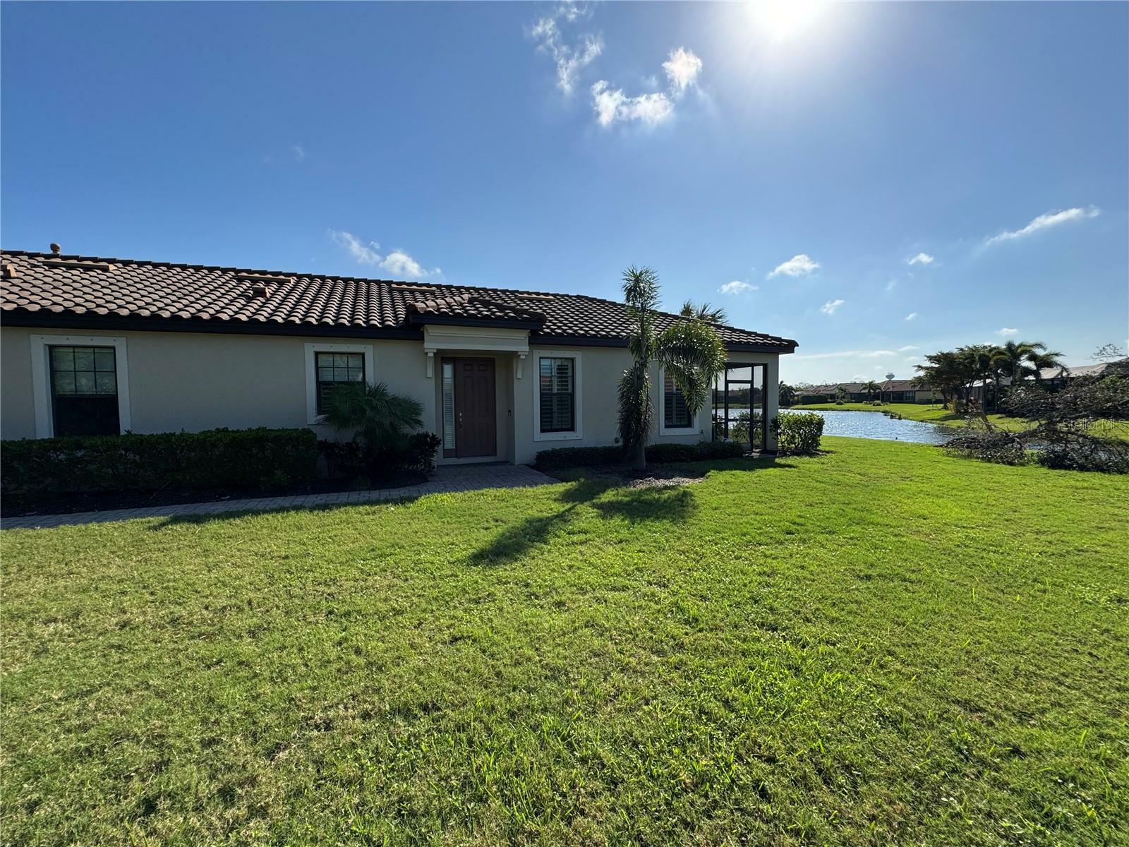 Property Photo:  8191 Varenna Drive  FL 34231 