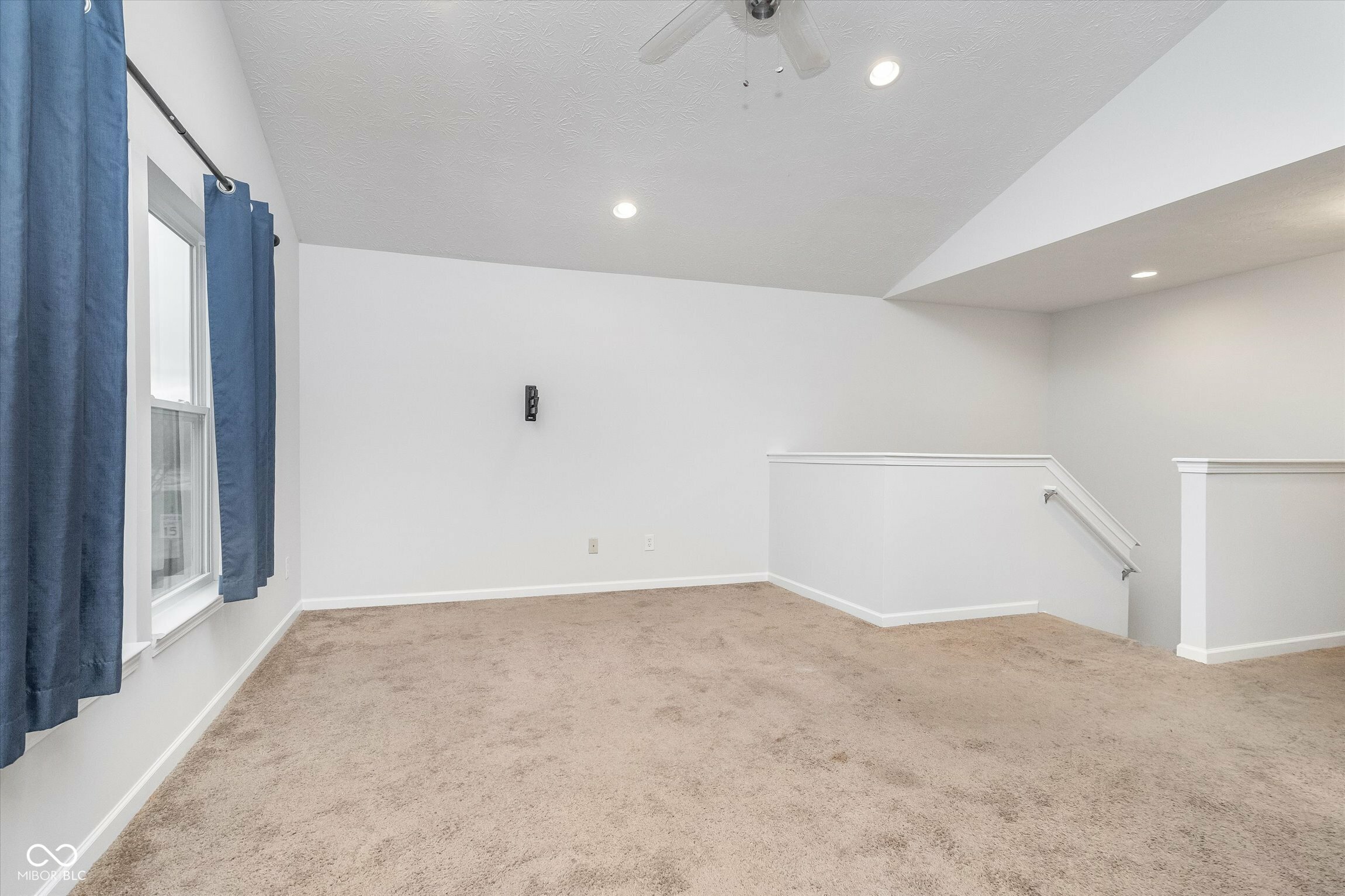 Property Photo:  12145 Bubbling Brook Drive Unit 600  IN 46038 