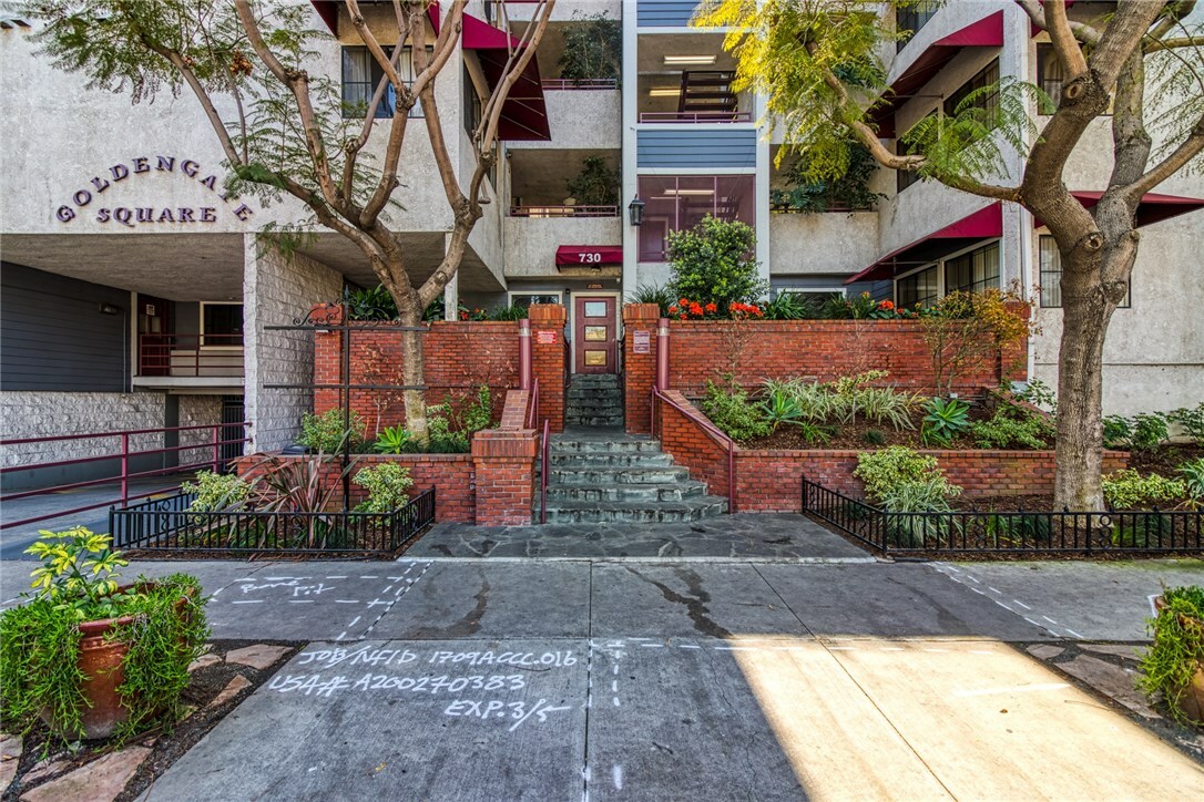 Property Photo:  730 W 4th Street 306  CA 90802 