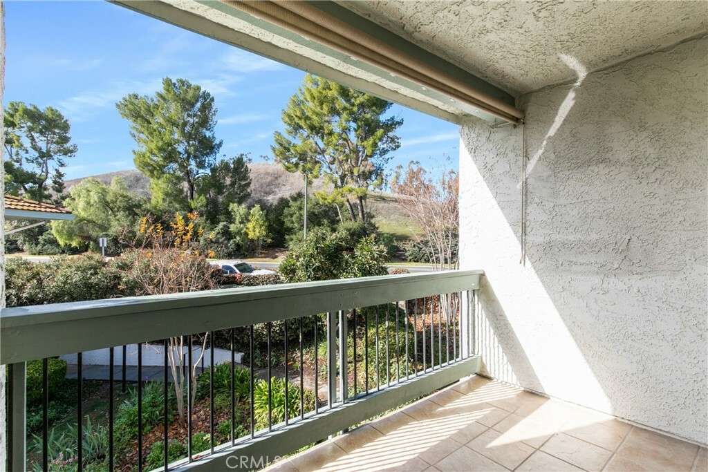 Property Photo:  4714 Park Granada 203  CA 91302 