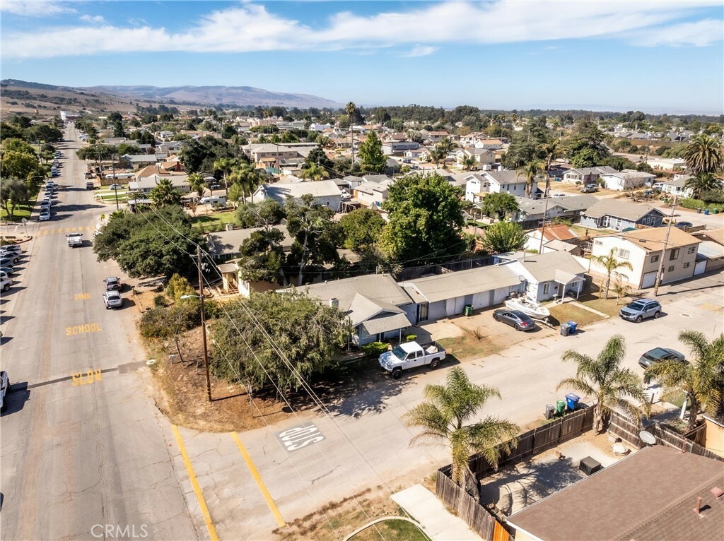 Property Photo:  755 Pinal Avenue  CA 93455 