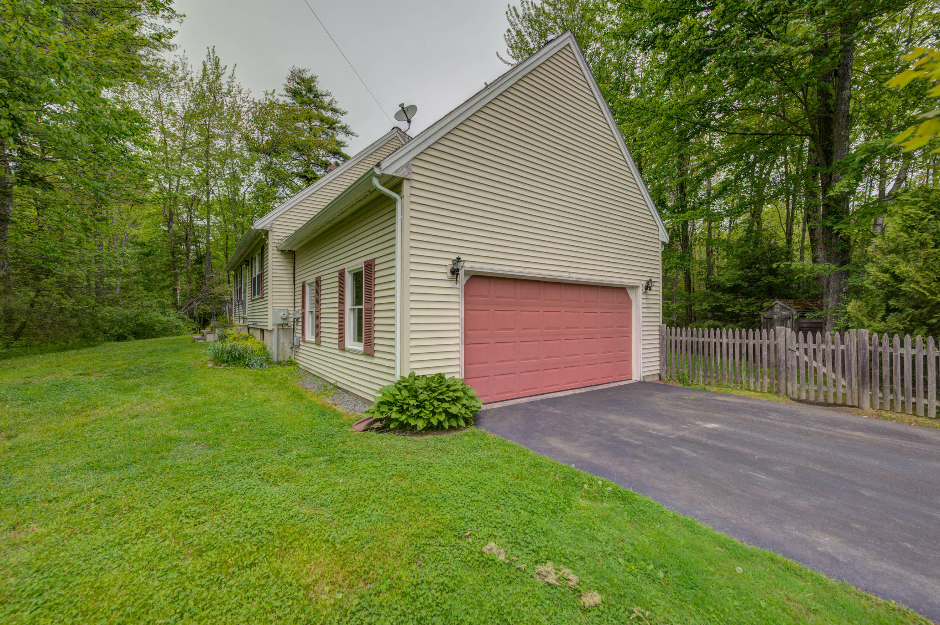 Property Photo:  157 Longwoods Road  ME 04105 