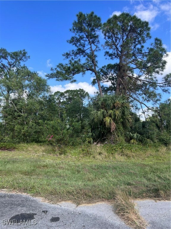 Property Photo:  5010 Day Court  FL 33935 