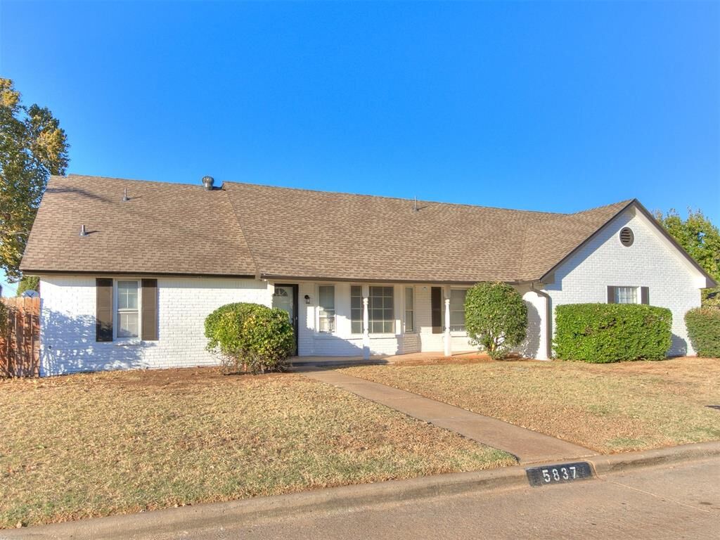 Property Photo: 5837 NW 86th Street OK 73132