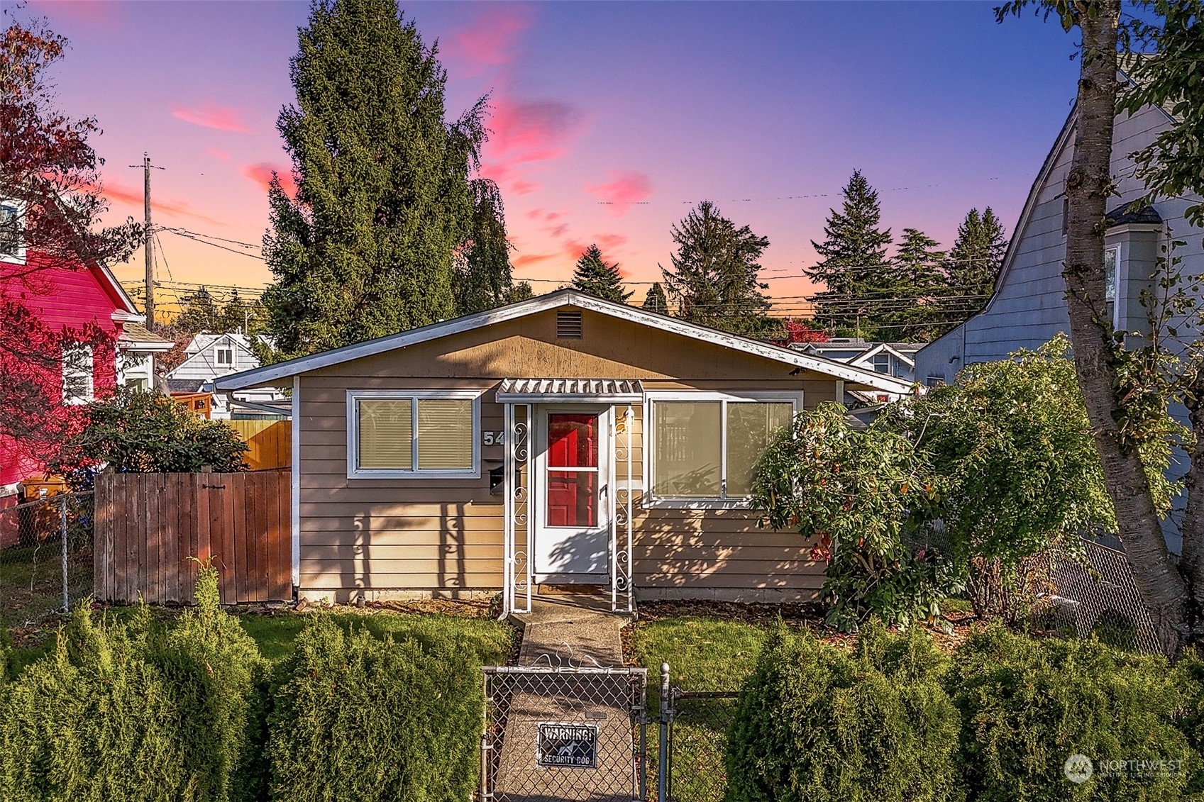 Property Photo:  5411 S Yakima Avenue  WA 98404 