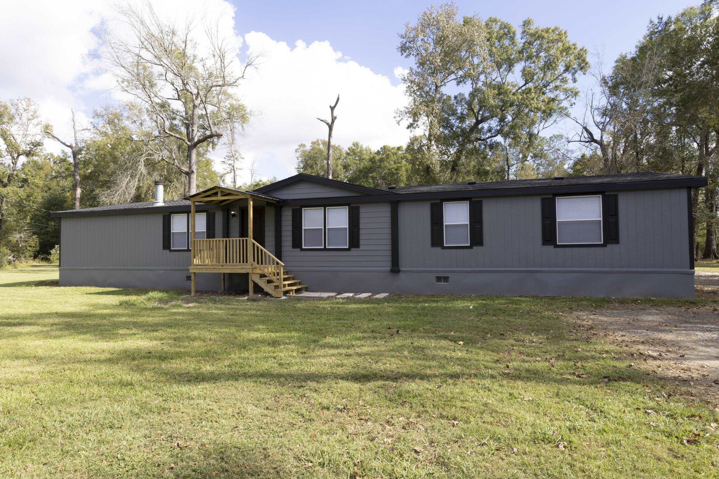 Property Photo: 1050 Sweetwater TX 77662