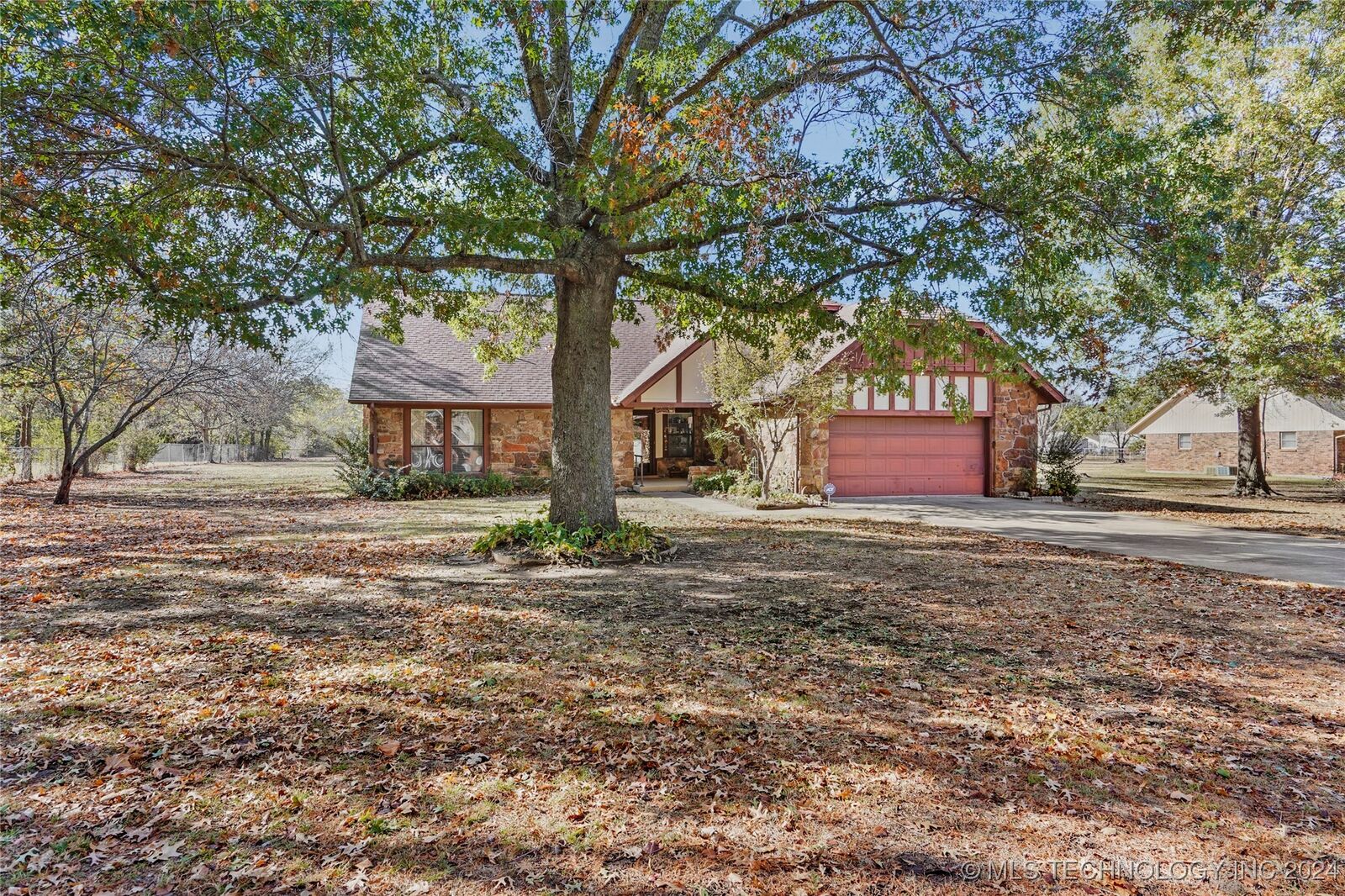 Property Photo: 6812 S 236th OK 74014