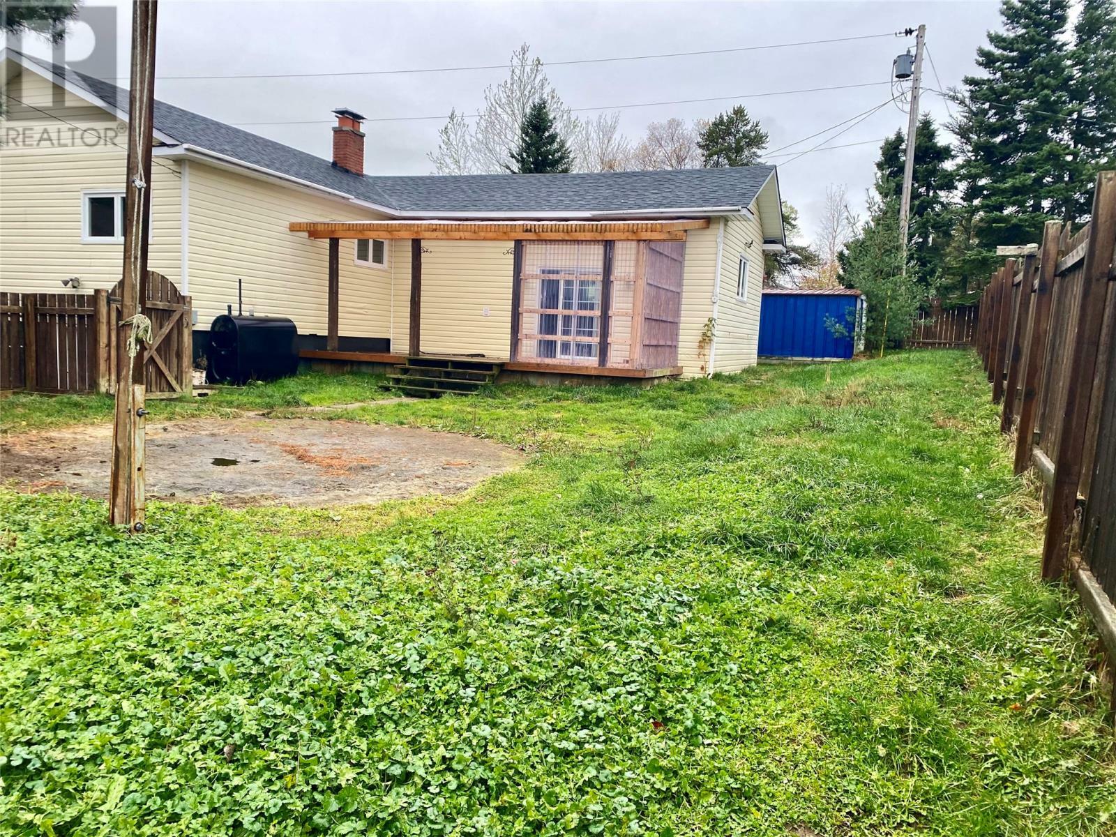 Property Photo: 7 Pinetree Road NL A0G 2L0