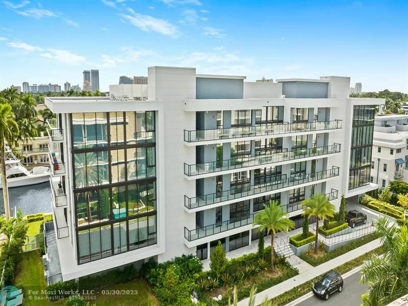 Property Photo: 160 Isle Of Venice Dr. 301 FL 33301