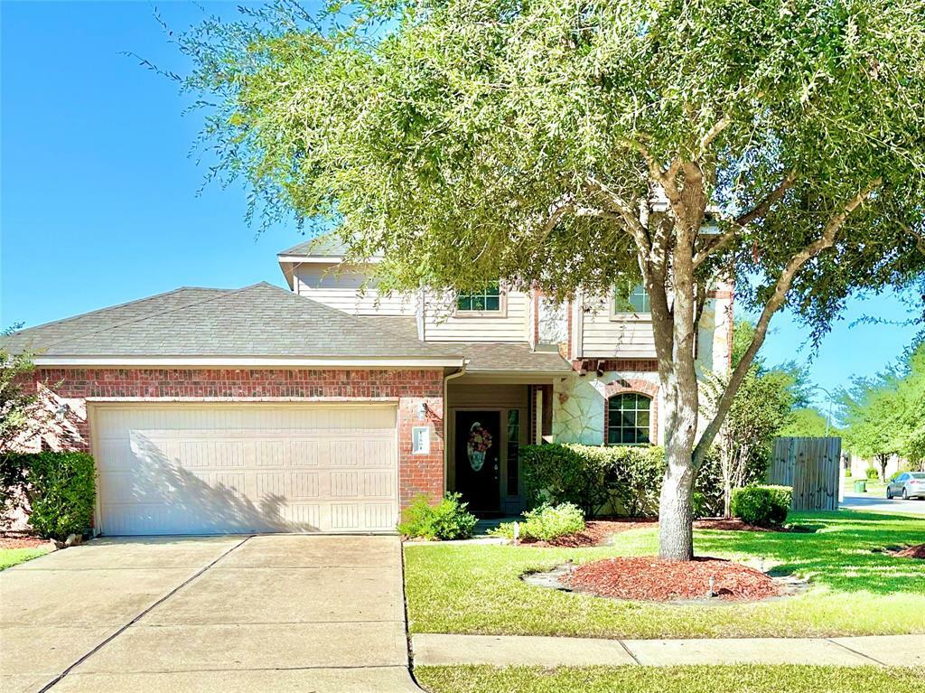 12801 Winter Springs Drive  Pearland TX 77584 photo