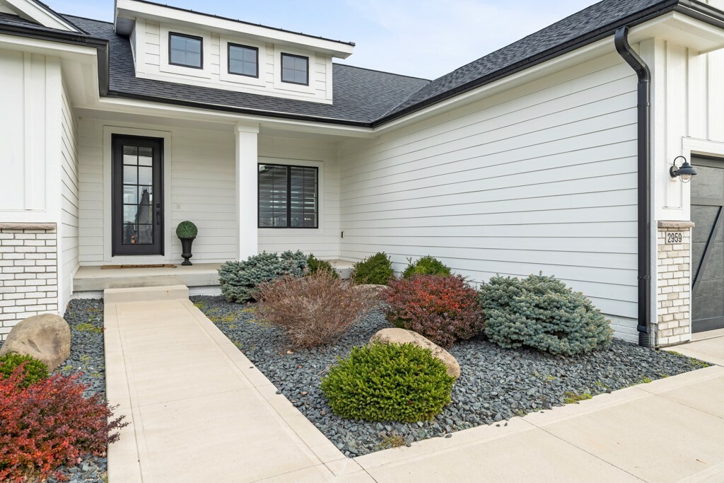 Property Photo:  2959 Valley View Drive  IA 50265 