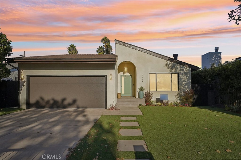 Property Photo:  2710 Granville Avenue  CA 90064 